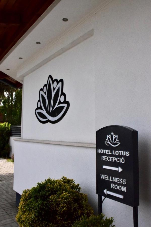 Hotel Lotus Hermina-major Extérieur photo